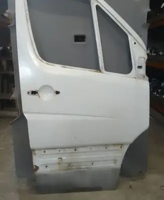 Mercedes-Benz Sprinter W906 Front door