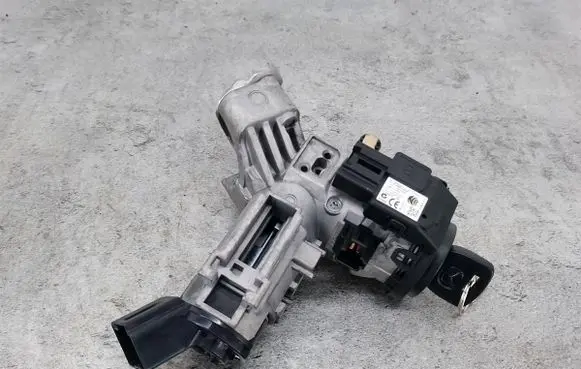 Mazda 2 Ignition lock K7400SL-43