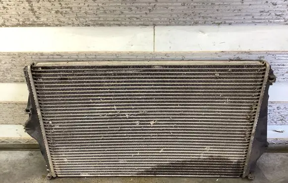 Volvo XC90 Intercooler radiator 874387Q