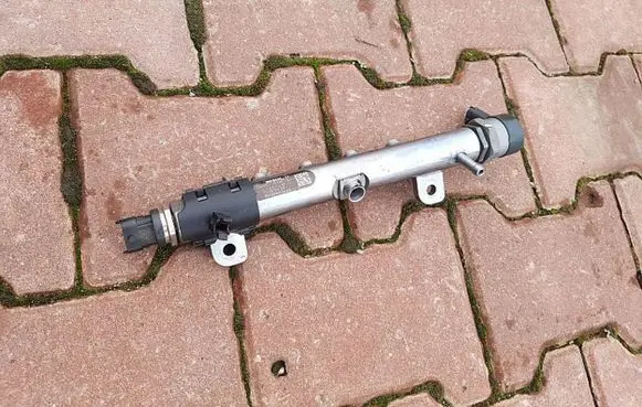 Opel Insignia A Fuel main line pipe 55564168
