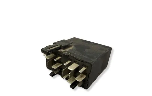 Volkswagen Golf II Other relay 1H0906123 05340300