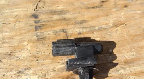 Lexus UX Outside/external air temperature sensor 