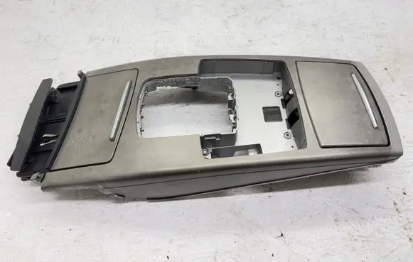 Audi A6 S6 C6 4F Center console 4F1864261