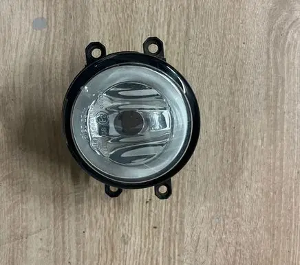 Toyota Avensis T270 Front fog light 89210656 812100D042