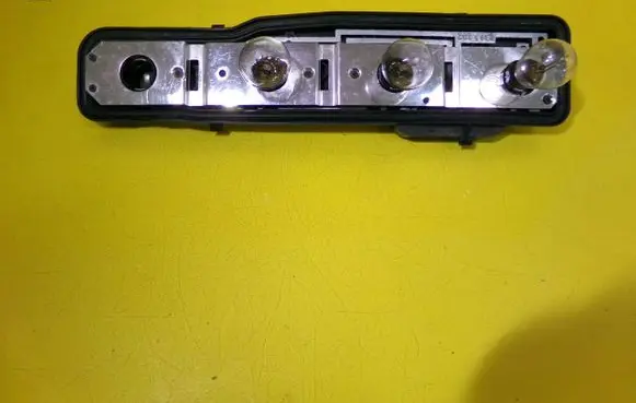 Opel Astra G Tail light bulb cover holder 393204