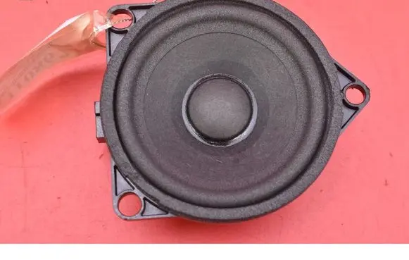 Volvo V60 Subwoofer speaker 31456827