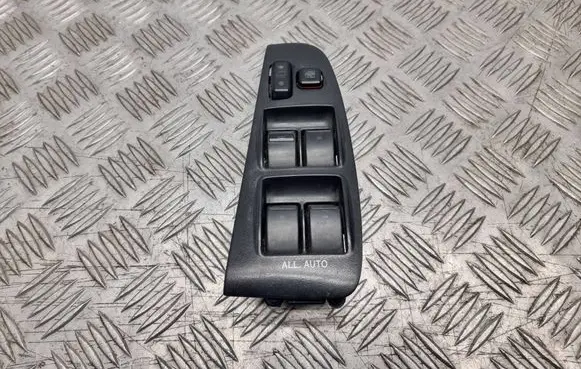 Toyota Avensis T250 Electric window control switch 37168A 80C03 8482005100