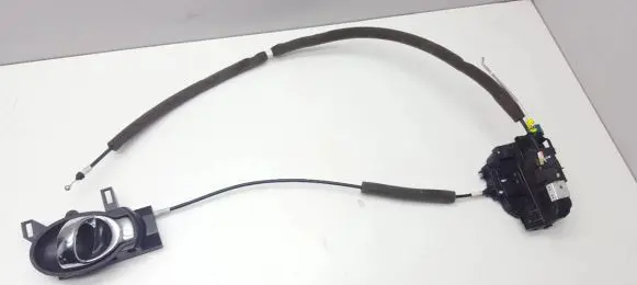 Nissan Note (E12) Front door lock