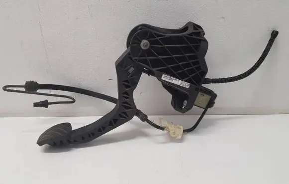 Volkswagen Scirocco Clutch pedal 1K1721059ER 1K0721388AC 1K1721465AC