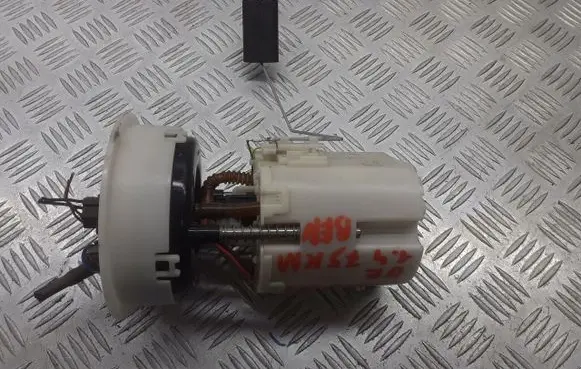 Mazda 2 Mechanical fuel pump 