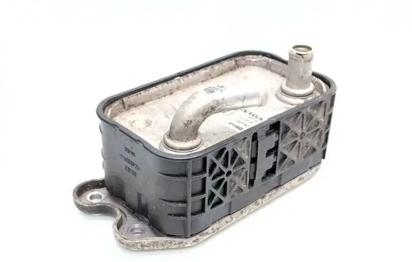 Volvo S80 Engine oil radiator 30751937