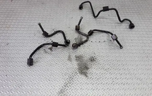 Mercedes-Benz C W203 Fuel injector supply line/pipe 