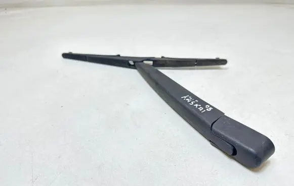 Nissan Qashqai Rear wiper blade arm 6277256