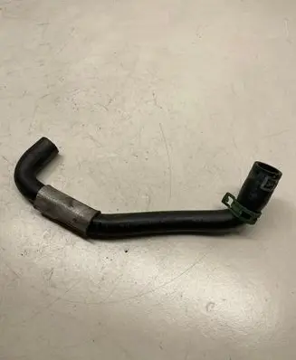 Coolant pipe/hose