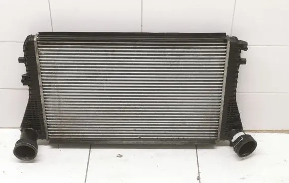 Volkswagen Golf V Intercooler radiator 1K0145803