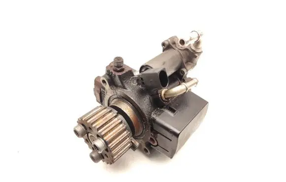 Audi A3 S3 A3 Sportback 8P Fuel injection high pressure pump 03L130755E