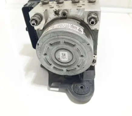 Volkswagen PASSAT B8 ABS Pump 5Q0614517BL