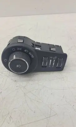Chrysler Pacifica Light switch P68154356AC 68154356AC