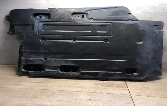 Peugeot 5008 Side bottom protection 9827725580 9836008080