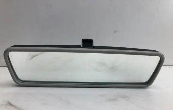 Rear view mirror (interior)