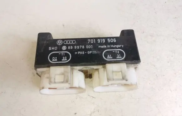 Coolant fan relay