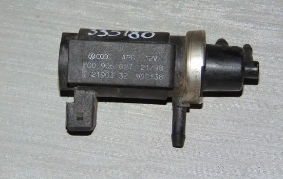Volkswagen PASSAT B5 Turbo solenoid valve 8D0906627