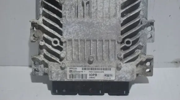 Ford Focus Engine control unit/module 12A650