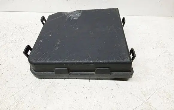 Renault Kadjar Fuse box cover 284B94BA0B