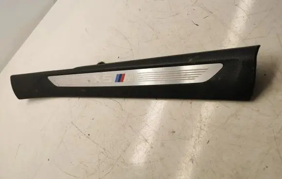 BMW X5M F85 Front sill trim cover 7284558