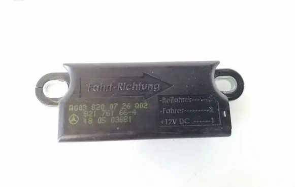 Mercedes-Benz C W203 Airbag deployment crash/impact sensor A0038200726 821761664 180503681