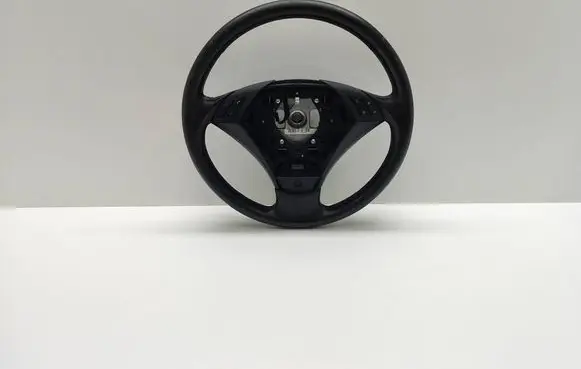 BMW 5 E60 E61 Steering wheel 6057422 32717273 11008818