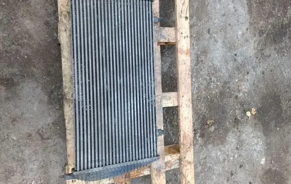 Peugeot 607 Intercooler radiator