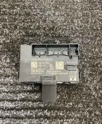 Audi e-tron Door control unit/module 4M0959595M 4M0959595J A2C7711450700