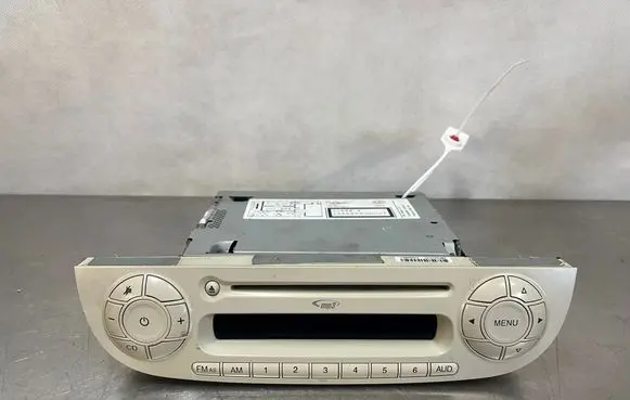 Fiat 500 Radio/CD/DVD/GPS head unit