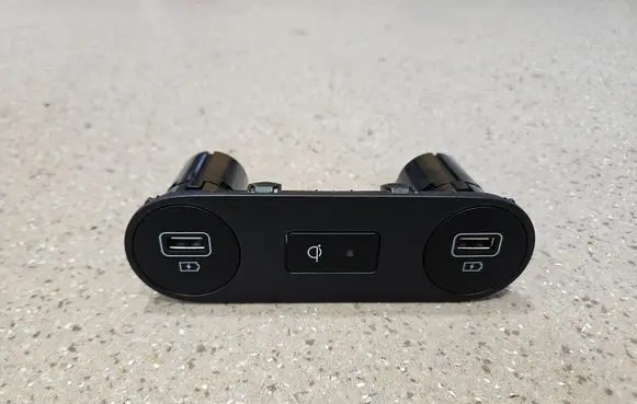 Hyundai Ioniq 5 USB socket connector 96125GI000