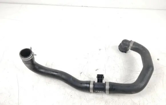 Mercedes-Benz CLA C118 X118 Engine coolant pipe/hose A2475011082