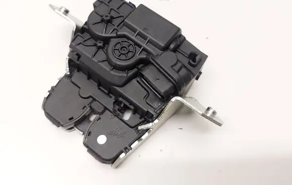 Mercedes-Benz C W206 Tailgate/trunk/boot lock/catch/latch A0997401500