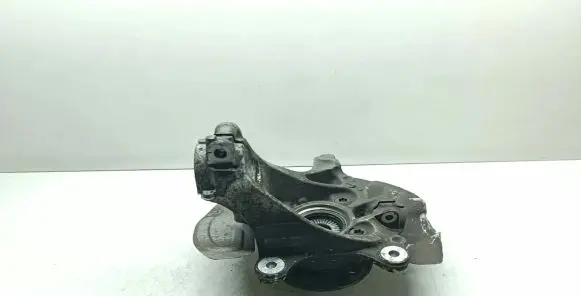 BMW 2 F46 Front wheel hub spindle knuckle 6876646