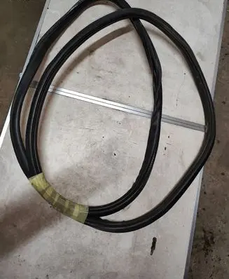 Audi A6 S6 C6 4F Front door rubber seal 
