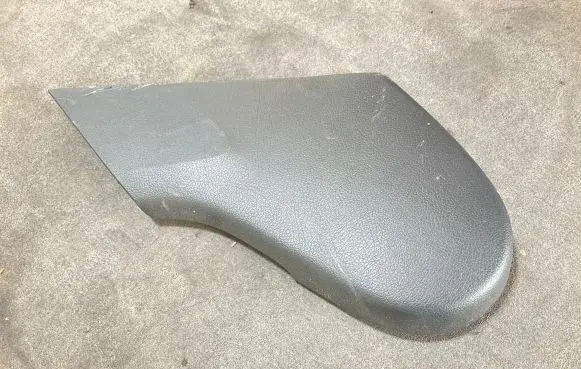 Mercedes-Benz GLE W167 Front driver seat rail trim A1679190200 R3884 L0510143