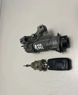 Volkswagen PASSAT B5.5 Ignition lock 4B0905851C 1J0959753AH
