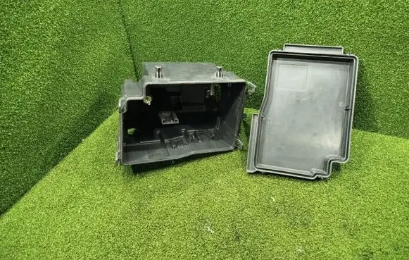 Opel Vivaro Fuse box set 243503708R 93452999 758A68701R