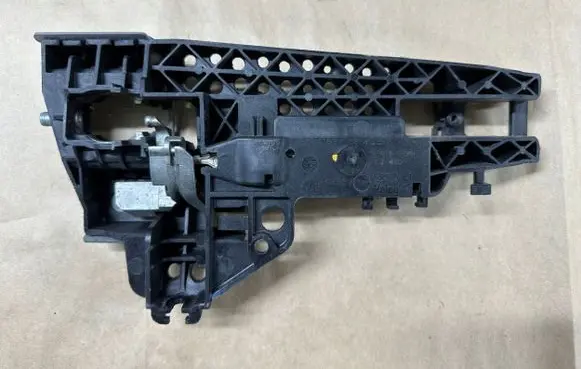 Audi A4 S4 B8 8K Rear door exterior handle 8T0837885A