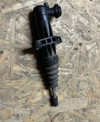 Peugeot Boxer Clutch master cylinder 55242892