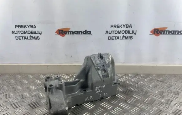 Iveco Daily 6th gen Engine mounting bracket 504386159