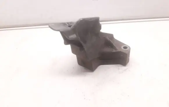 Peugeot 406 Engine mounting bracket 9632011910