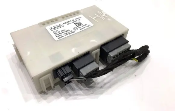 Ford Escape III Tow bar trailer control unit/module EJ5T19H378AE