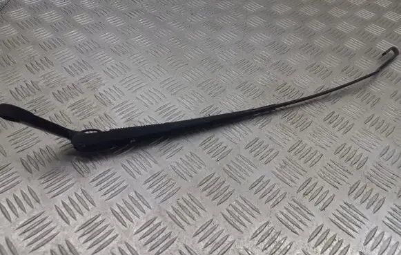 Audi A3 S3 8L Front wiper blade arm