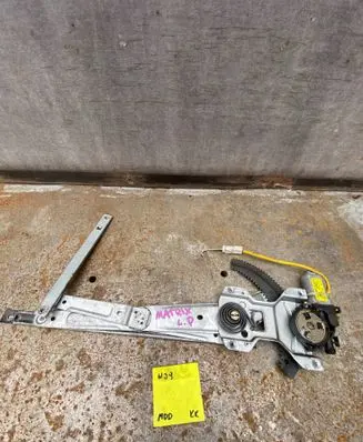 Hyundai Matrix Front door window regulator with motor 9881017100