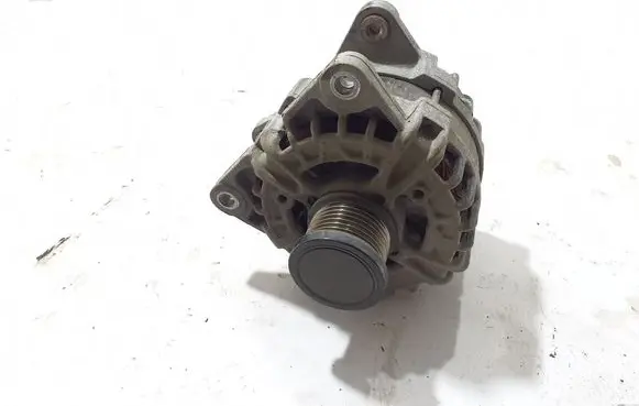 Dacia Duster II Generator/alternator 231002175R